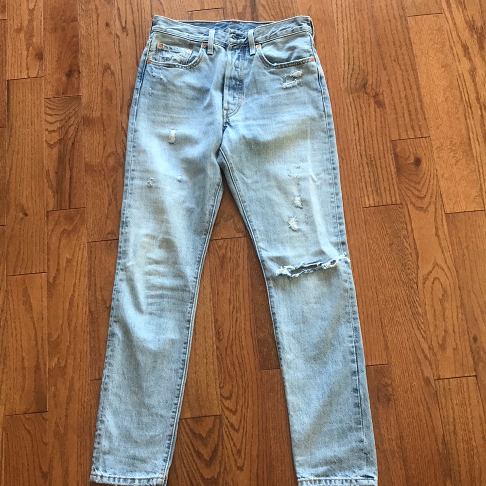 Levi’s 501 wedgie fit jeans